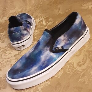 VANS Classic Slip-On Galaxy Space Print Sneakers Size 7.5 Women's 6.0 Men's